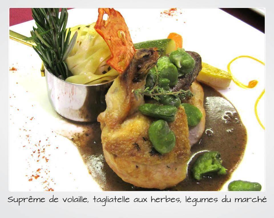 Reves Gourmands, Hotellerie & Gastronomie Vernayaz Exteriör bild