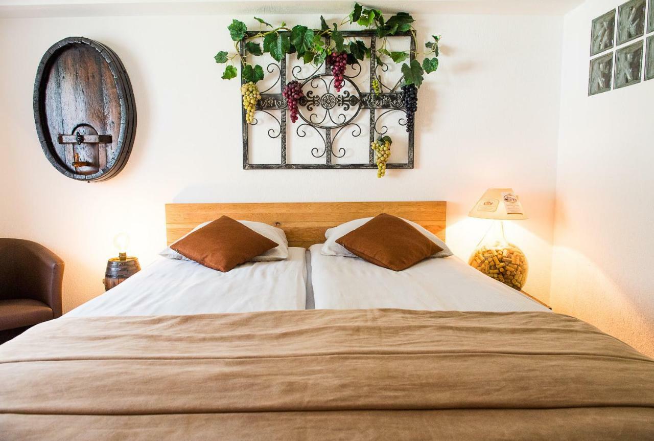Reves Gourmands, Hotellerie & Gastronomie Vernayaz Exteriör bild